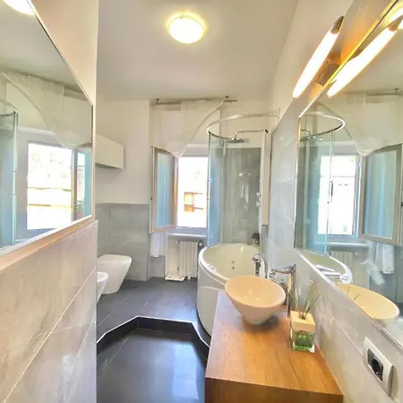 Bocconi Home, Moderna Ed Elegante, Spazioso E Luminoso, Con Due E Due Bagni * Milão